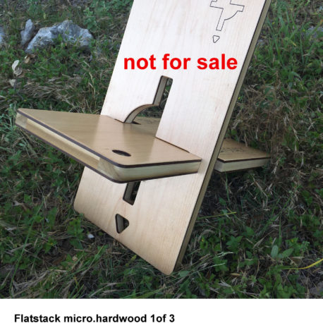 micro.maple.front.text